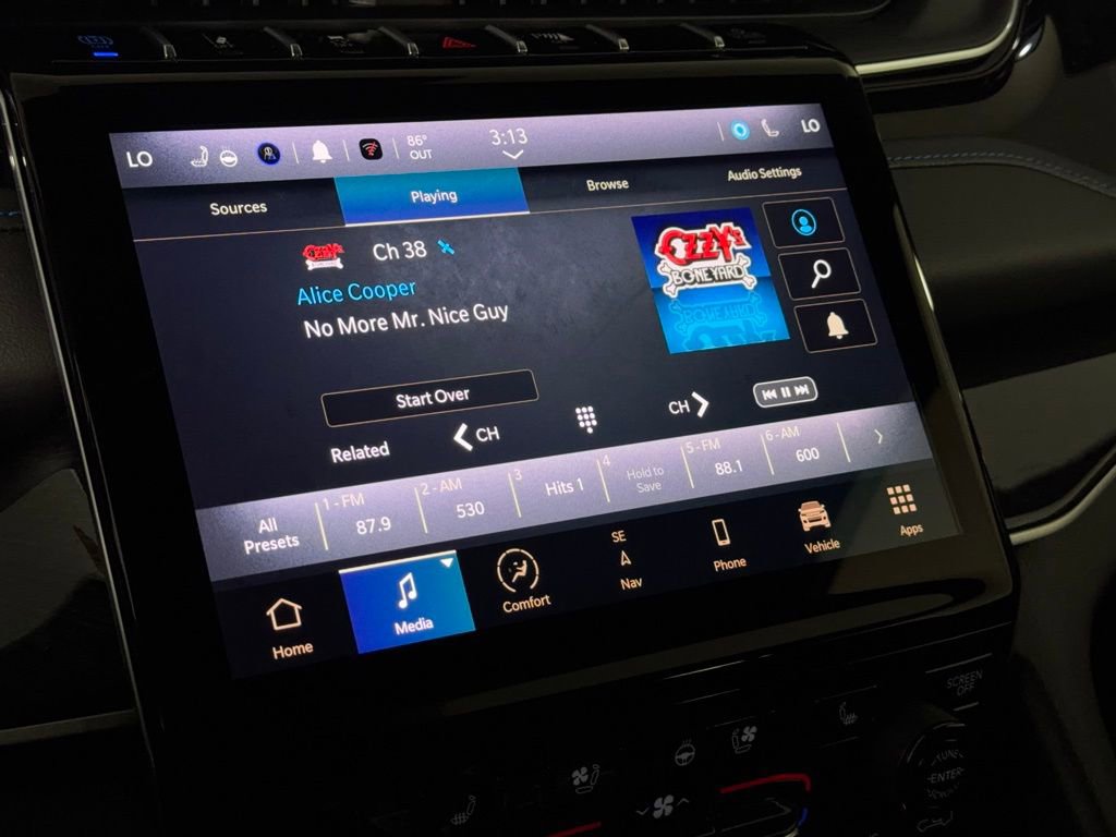 Used 2024 Jeep Grand Cherokee Trailhawk w/ Advanced Protech Group II image 18