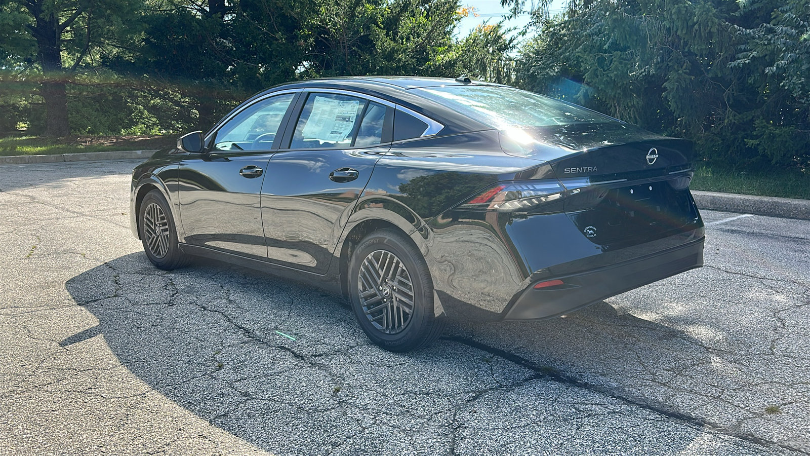 New 2026 Nissan Sentra SV w/ SV Convenience Package FWD image 5