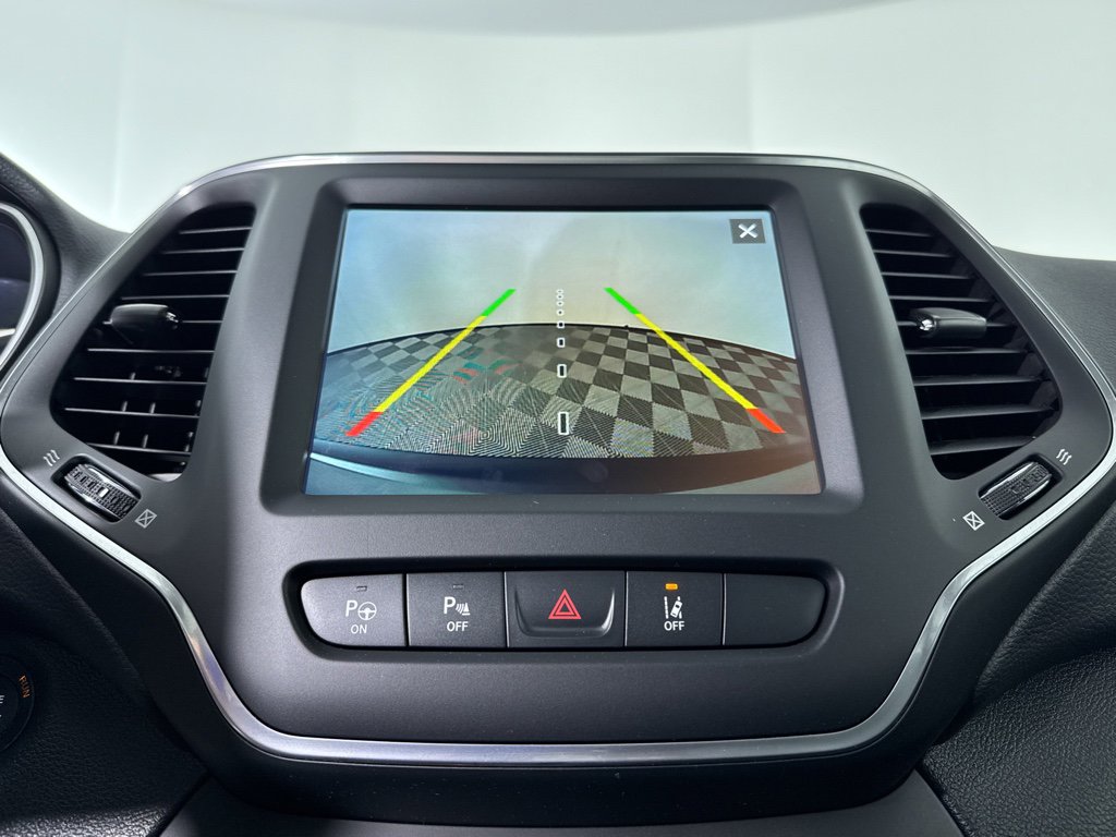 Used 2023 Jeep Cherokee Altitude Lux w/ Lux Elite Package image 13