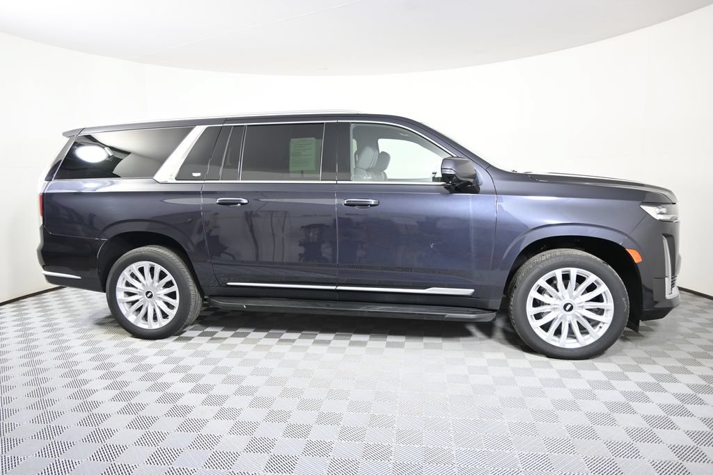 Used 2024 Cadillac Escalade ESV Luxury w/ LPO, Floor Liner Package AWD/4WD image 8