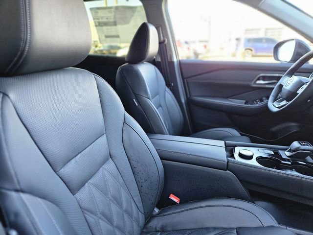 New 2026 Nissan Rogue Platinum w/ Platinum Premium Package image 13