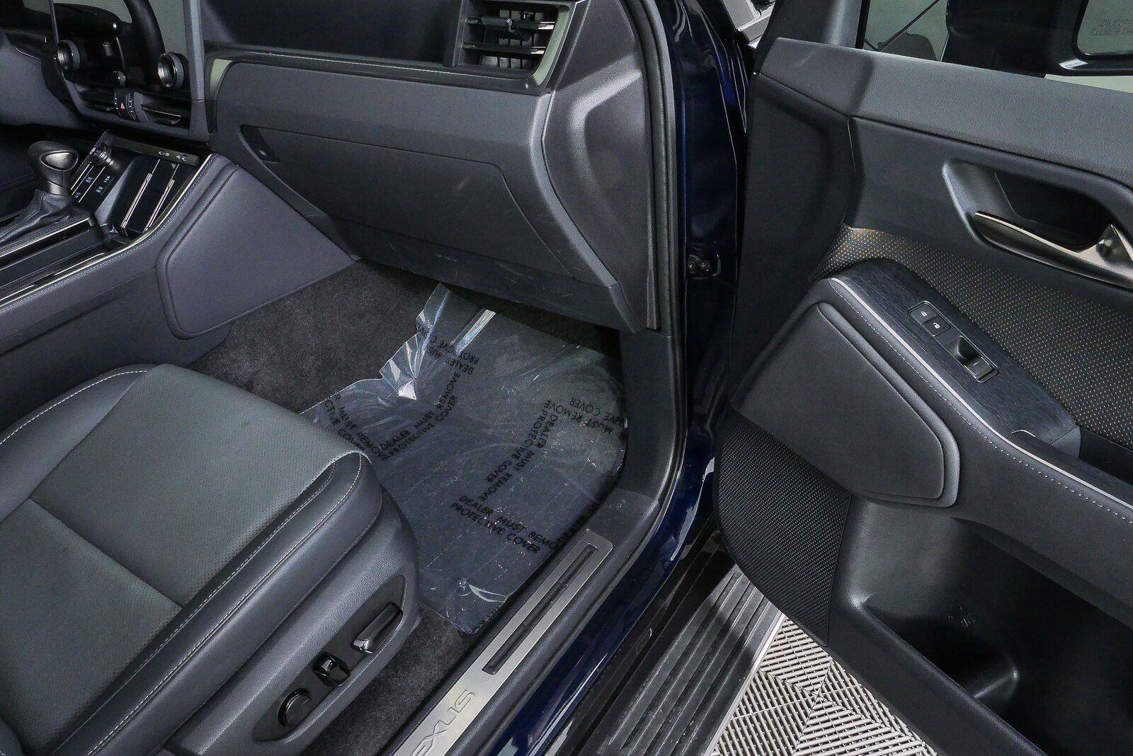 Used 2024 Lexus GX 550 w/ Accessory Package (Z1) AWD/4WD image 21