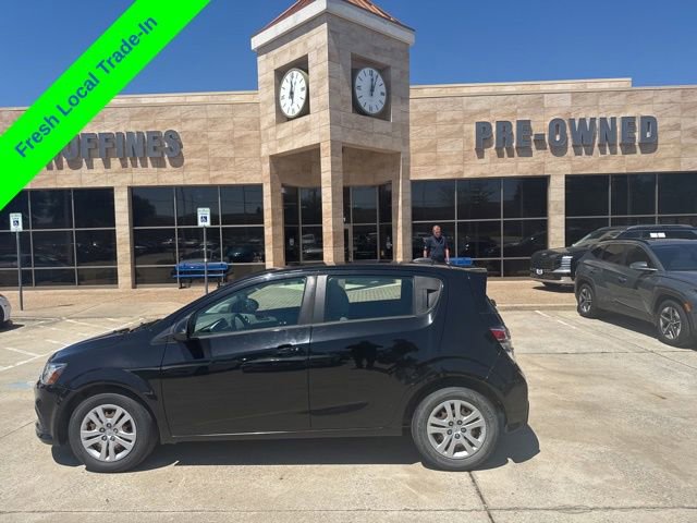 Used 2020 Chevrolet Sonic LT FWD image 1