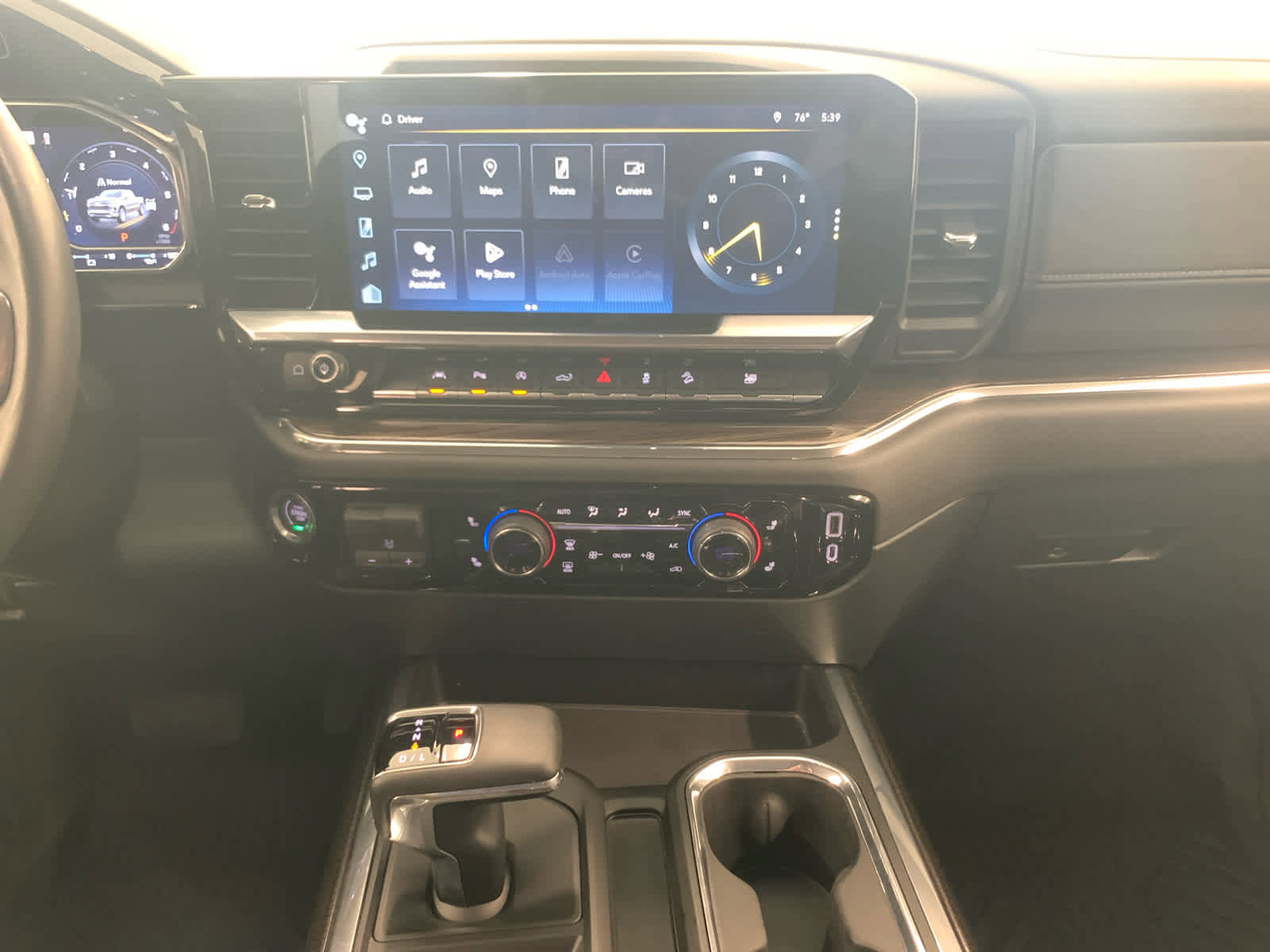 Used 2023 Chevrolet Silverado 1500 RST AWD/4WD image 17
