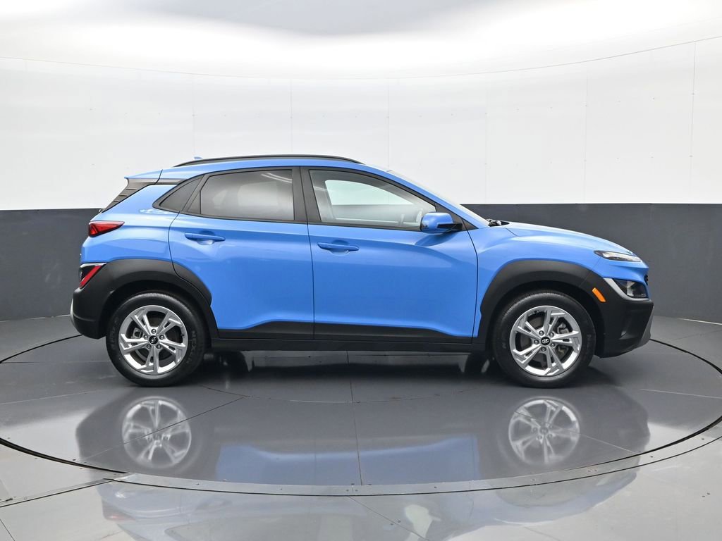 Certified 2022 Hyundai Kona SEL w/ Convenience Package AWD/4WD image 4