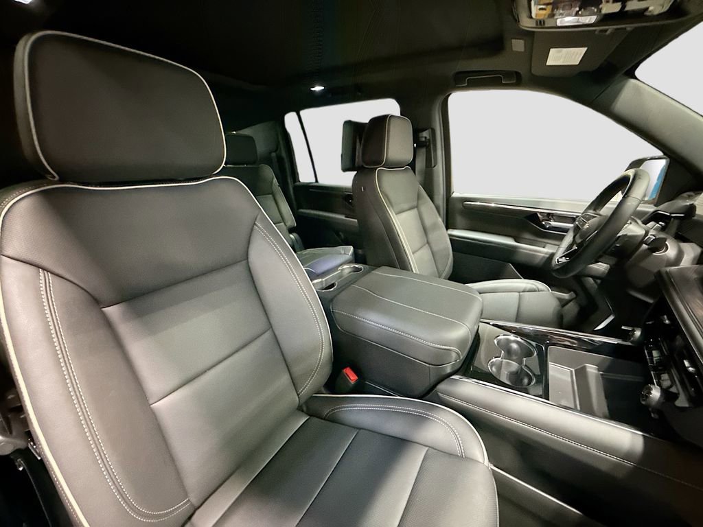 New 2026 Chevrolet Suburban Premier AWD/4WD image 31