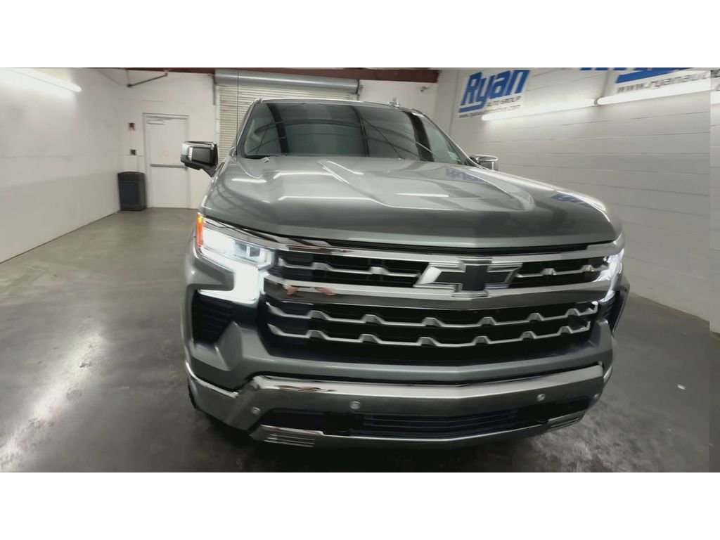 Used 2025 Chevrolet Silverado 1500 LTZ w/ LTZ Premium Texas Edition image 3