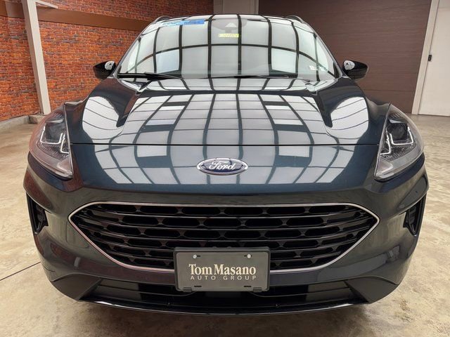 Certified 2022 Ford Escape SE w/ SE Sport Appearance Package image 8