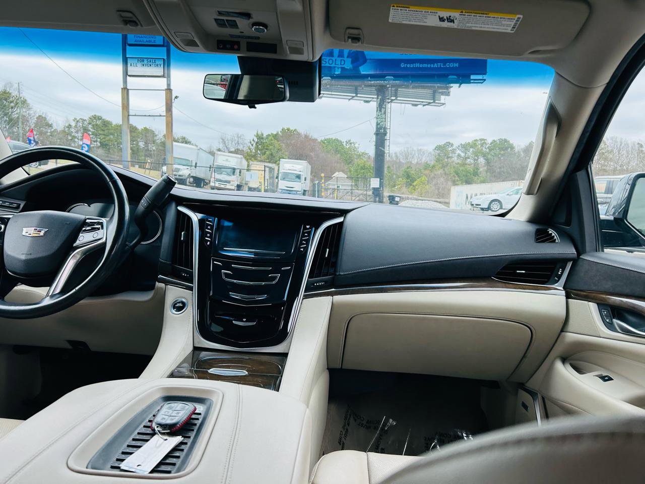 Used 2019 Cadillac Escalade Premium Luxury image 36