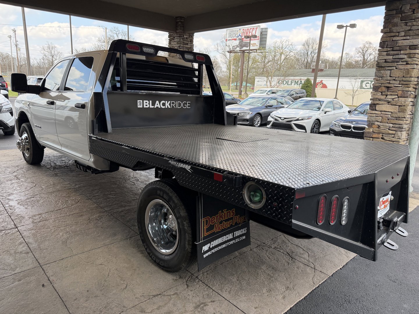 Used 2024 RAM 3500 SLT w/ Quick Order Package 2YG SLT image 9