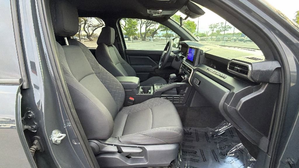 Certified 2024 Toyota Tacoma SR image 39