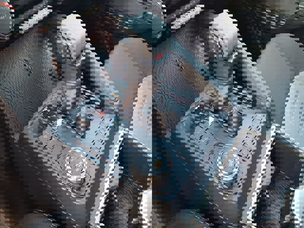 Used 2025 Toyota Tacoma TRD Sport image 16