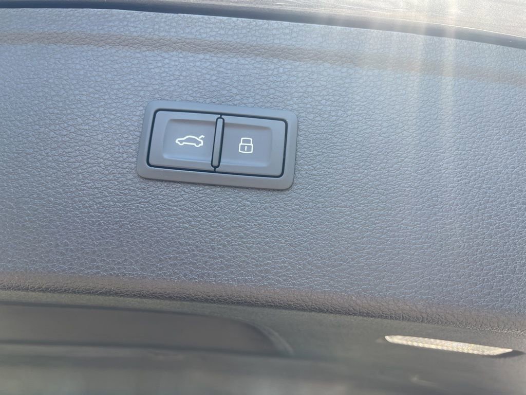 Used 2023 Audi Q5 2.0T Premium Plus AWD/4WD image 10