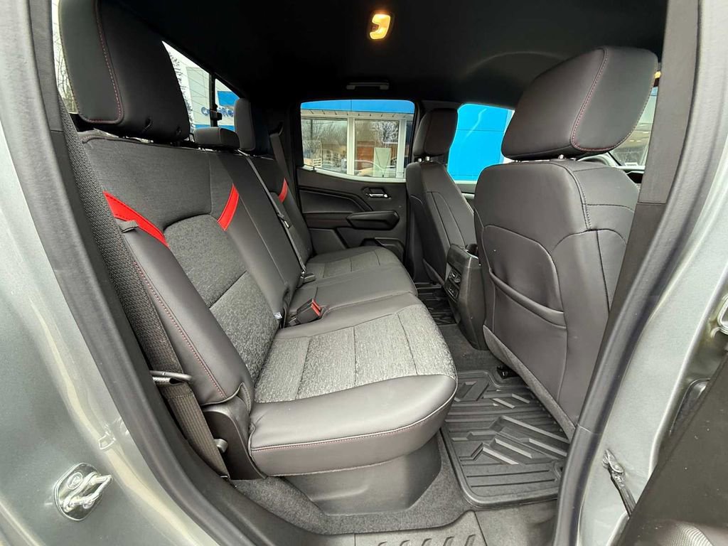 Used 2026 Chevrolet Colorado Z71 image 33