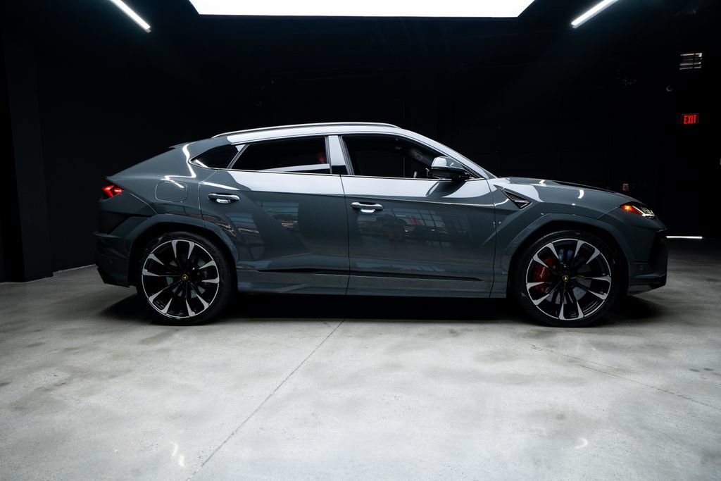 Used 2023 Lamborghini Urus S AWD/4WD image 12