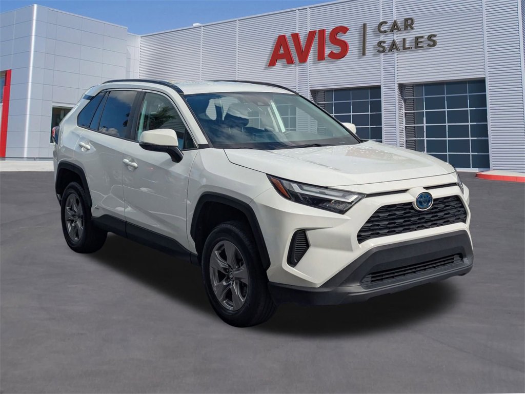 Used 2024 Toyota RAV4 XLE image 3