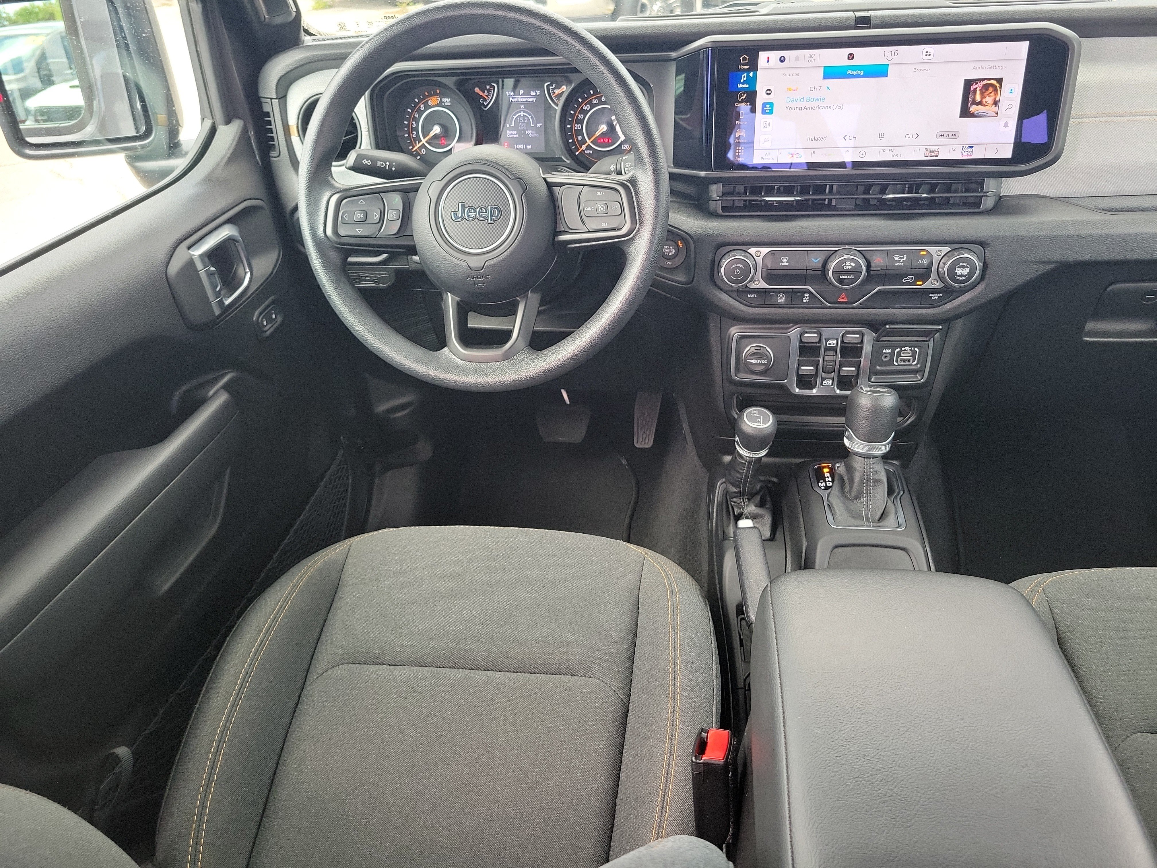 Used 2025 Jeep Wrangler Unlimited Sport AWD/4WD image 10