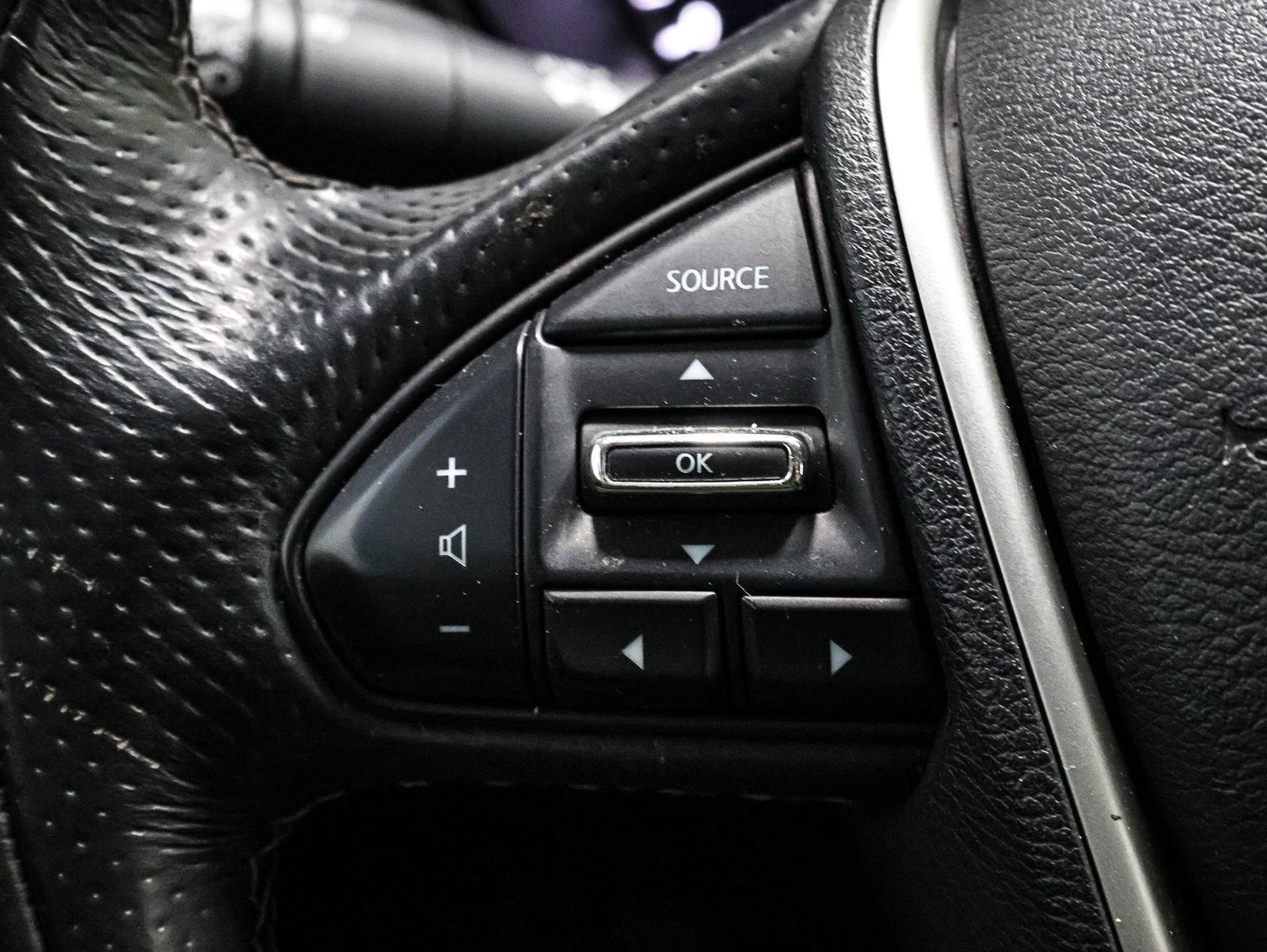 Used 2018 Nissan Maxima Platinum FWD image 33