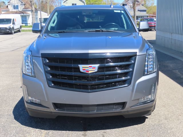 Used 2020 Cadillac Escalade Premium Luxury AWD/4WD image 12