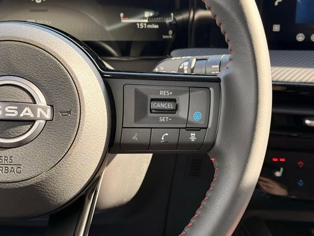 New 2026 Nissan Kicks SR w/ Cold Weather Package AWD/4WD image 22