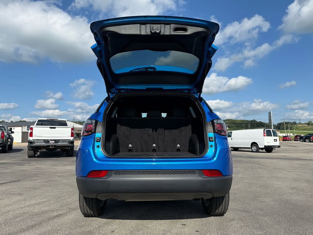 Used 2024 Jeep Compass Sport image 25