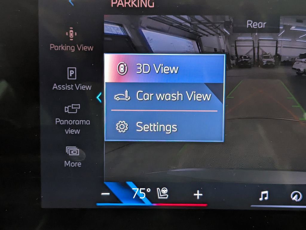 Certified 2024 BMW X5 xDrive40i w/ M Sport Package image 29