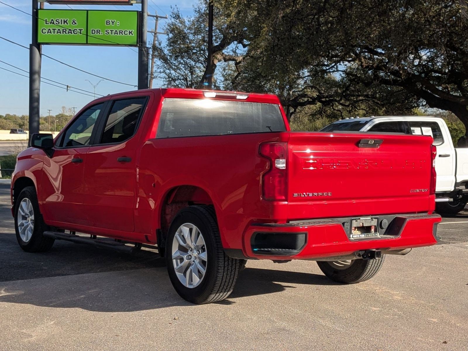 Used 2020 Chevrolet Silverado 1500 Custom w/ Custom Value Package image 5