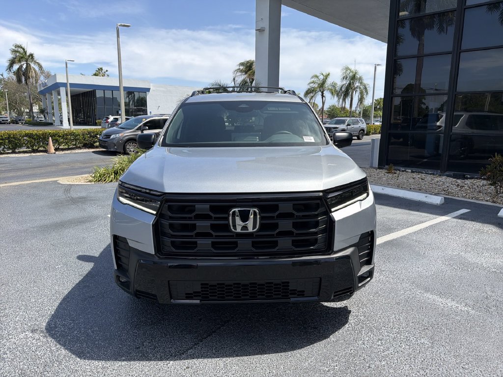 New 2026 Honda Pilot Sport image 3