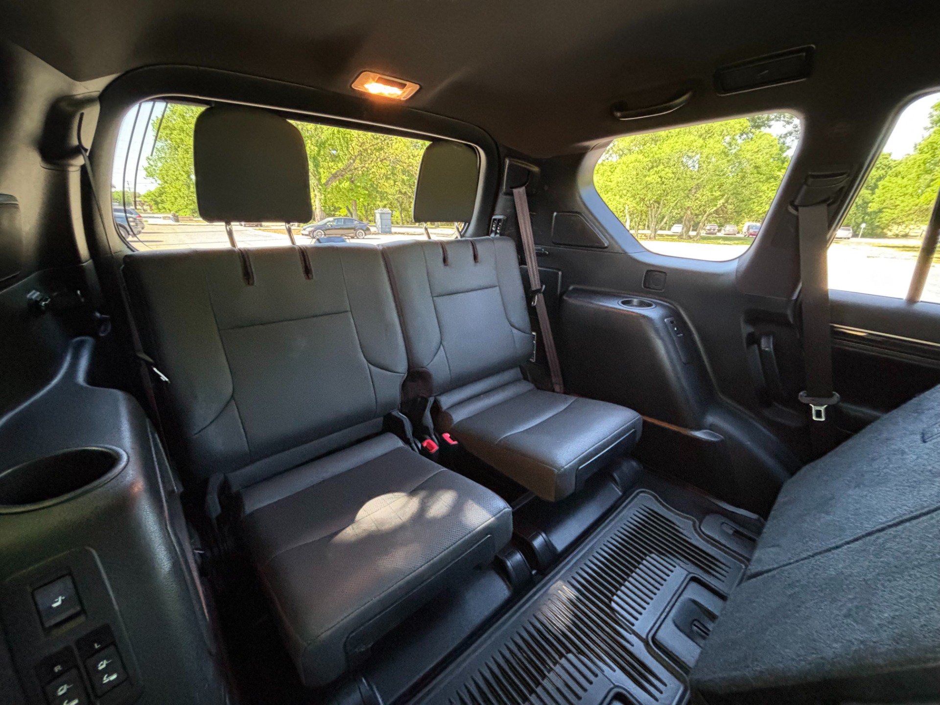 Used 2023 Lexus GX 460 Premium w/ Premium Plus Package AWD/4WD image 32