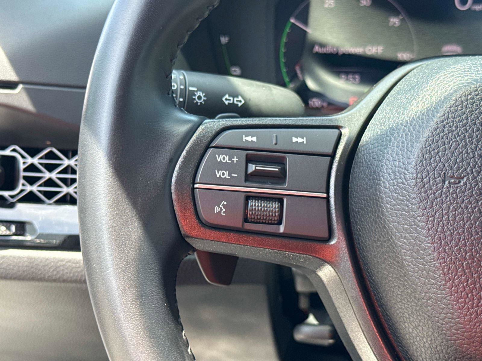 Used 2025 Honda Accord EX-L image 30