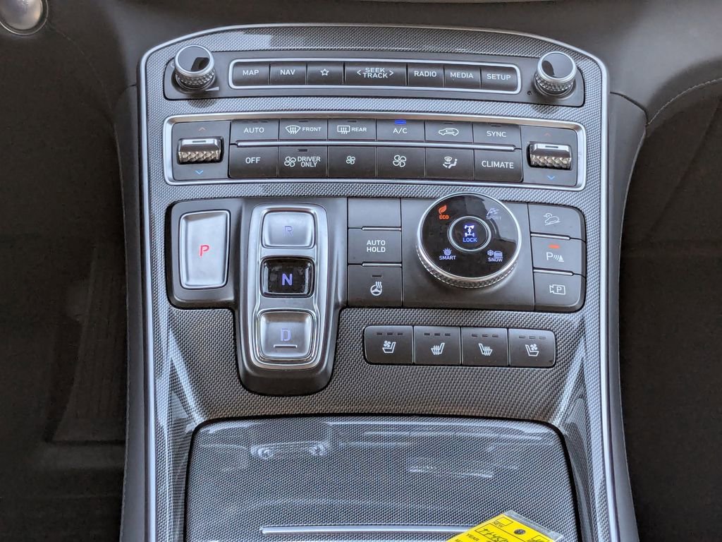 Used 2023 Hyundai Santa Fe Limited image 15