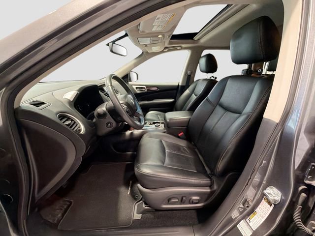 Used 2015 Nissan Pathfinder Platinum image 18