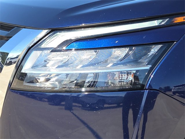 Used 2022 Nissan Pathfinder S image 4