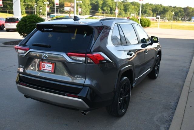 Used 2023 Toyota RAV4 XSE AWD/4WD image 5