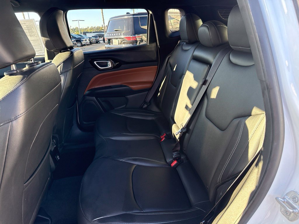 Certified 2025 Jeep Compass Limited AWD/4WD image 15