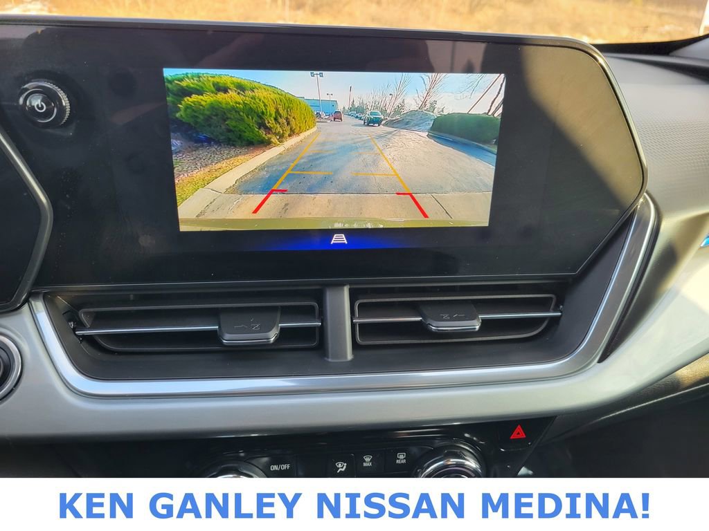 Used 2024 Chevrolet Trax LT image 28