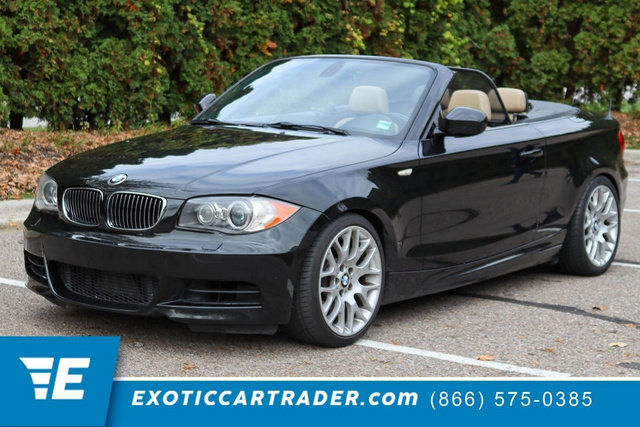 Used 2010 BMW 135i Convertible image 1