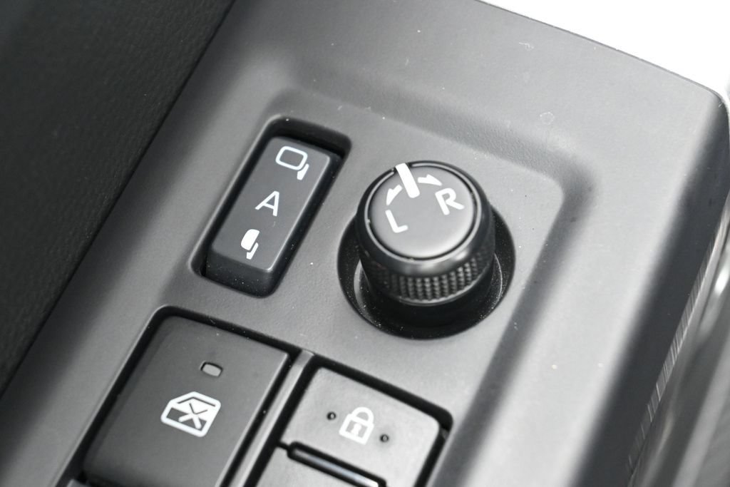 Used 2024 Toyota Tundra Platinum AWD/4WD image 13