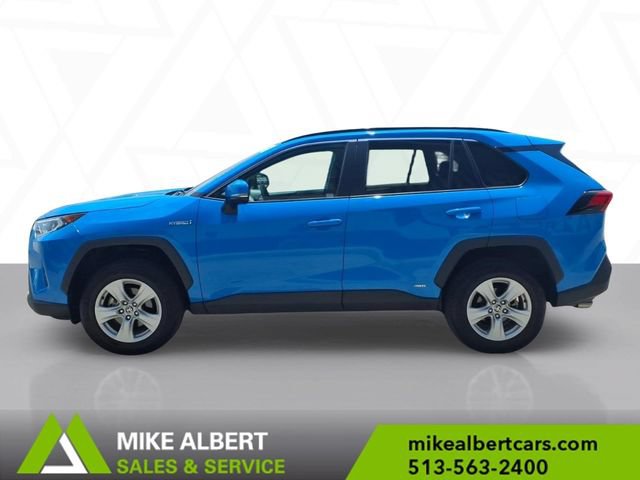 Used 2021 Toyota RAV4 XLE AWD/4WD image 4