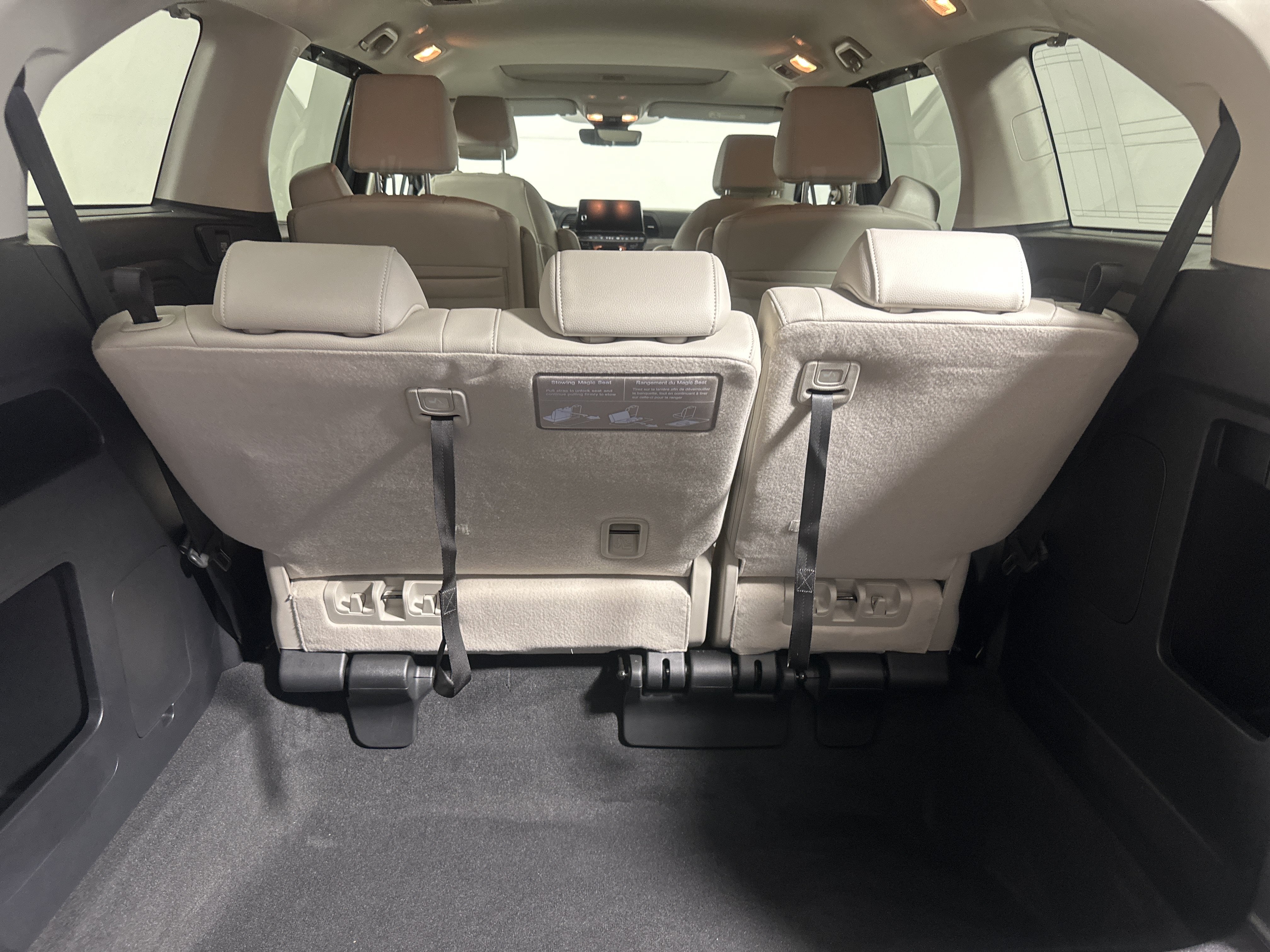 Used 2025 Honda Odyssey EX-L image 23