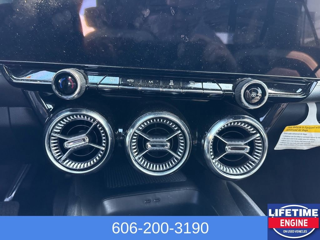 Used 2024 Chevrolet Blazer EV LT AWD/4WD image 18