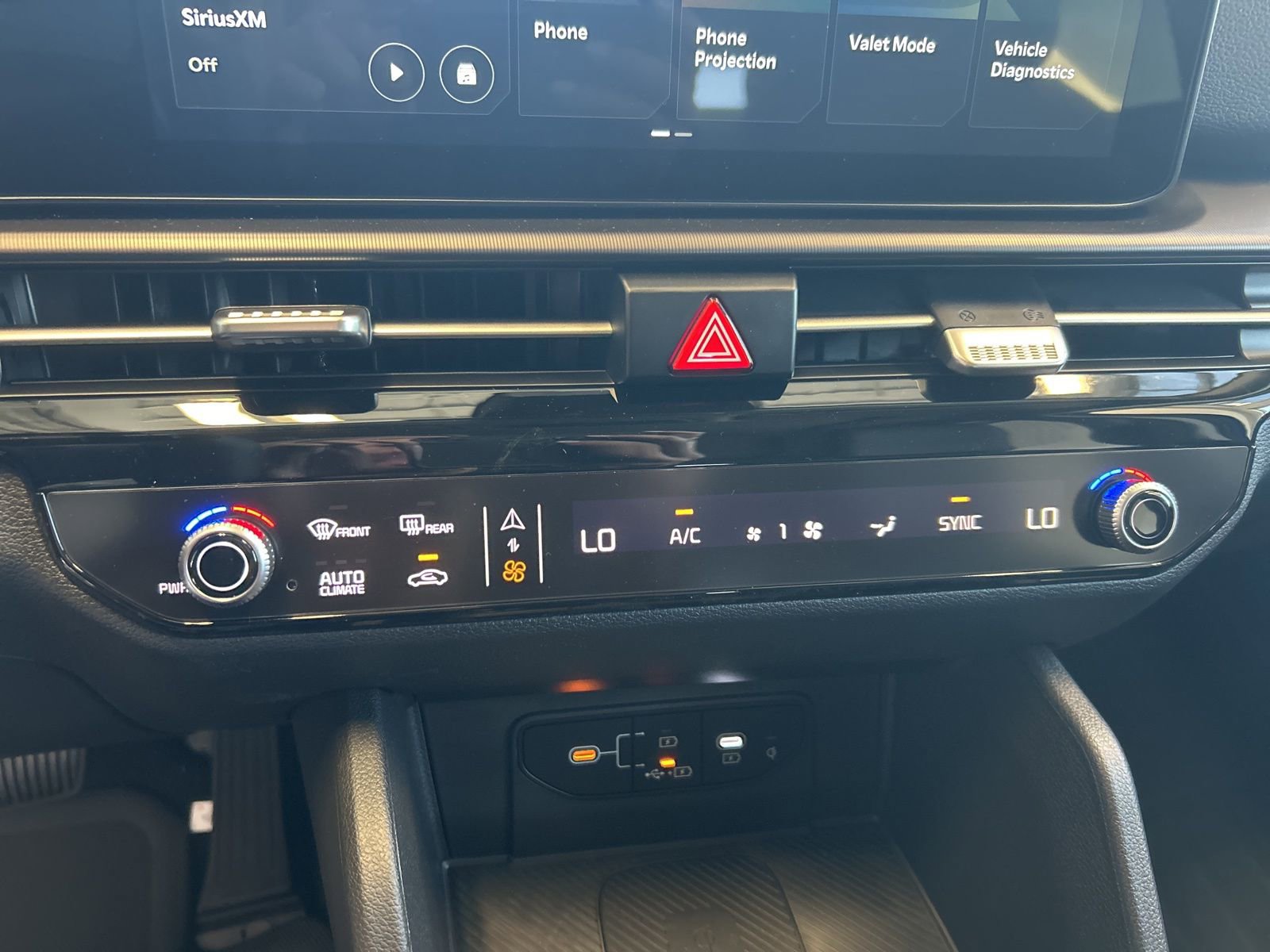 New 2026 Kia Sportage EX image 27