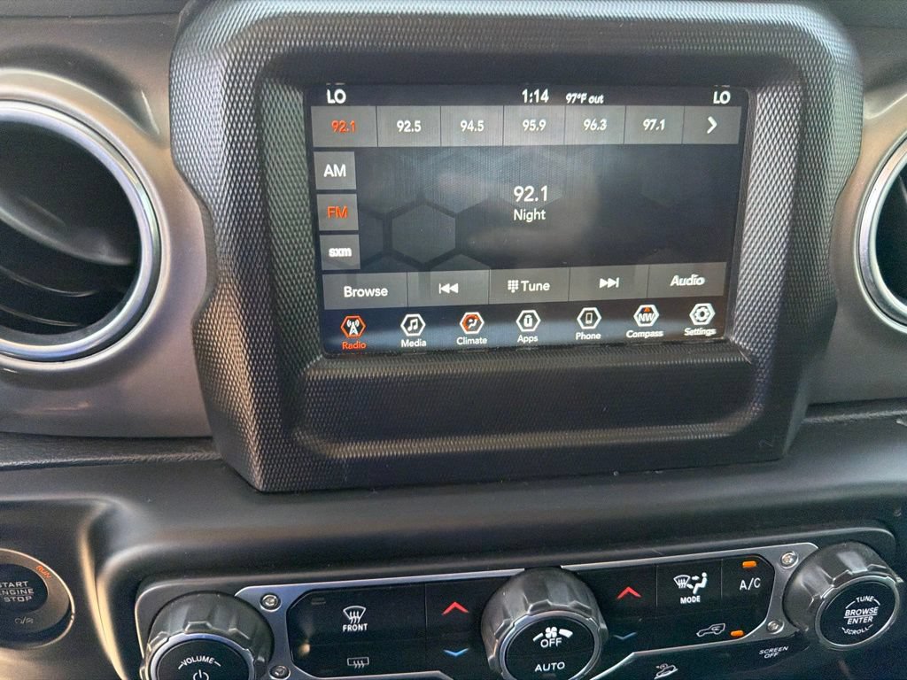 Used 2018 Jeep Wrangler Unlimited Sahara AWD/4WD image 41