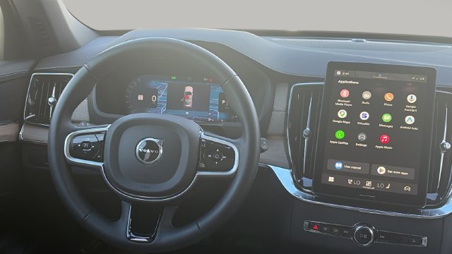 Certified 2025 Volvo XC90 B5 Core AWD/4WD image 17