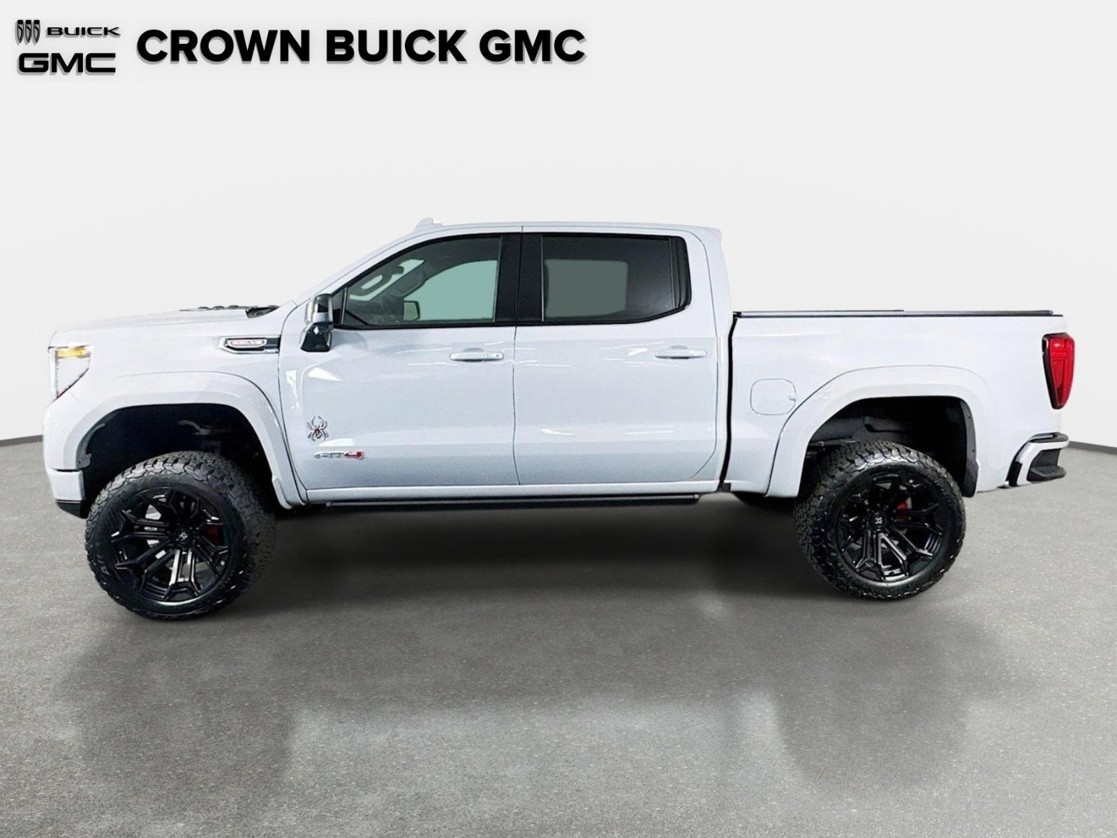 Used 2025 GMC Sierra 1500 AT4 w/ AT4 Premium Package AWD/4WD image 8