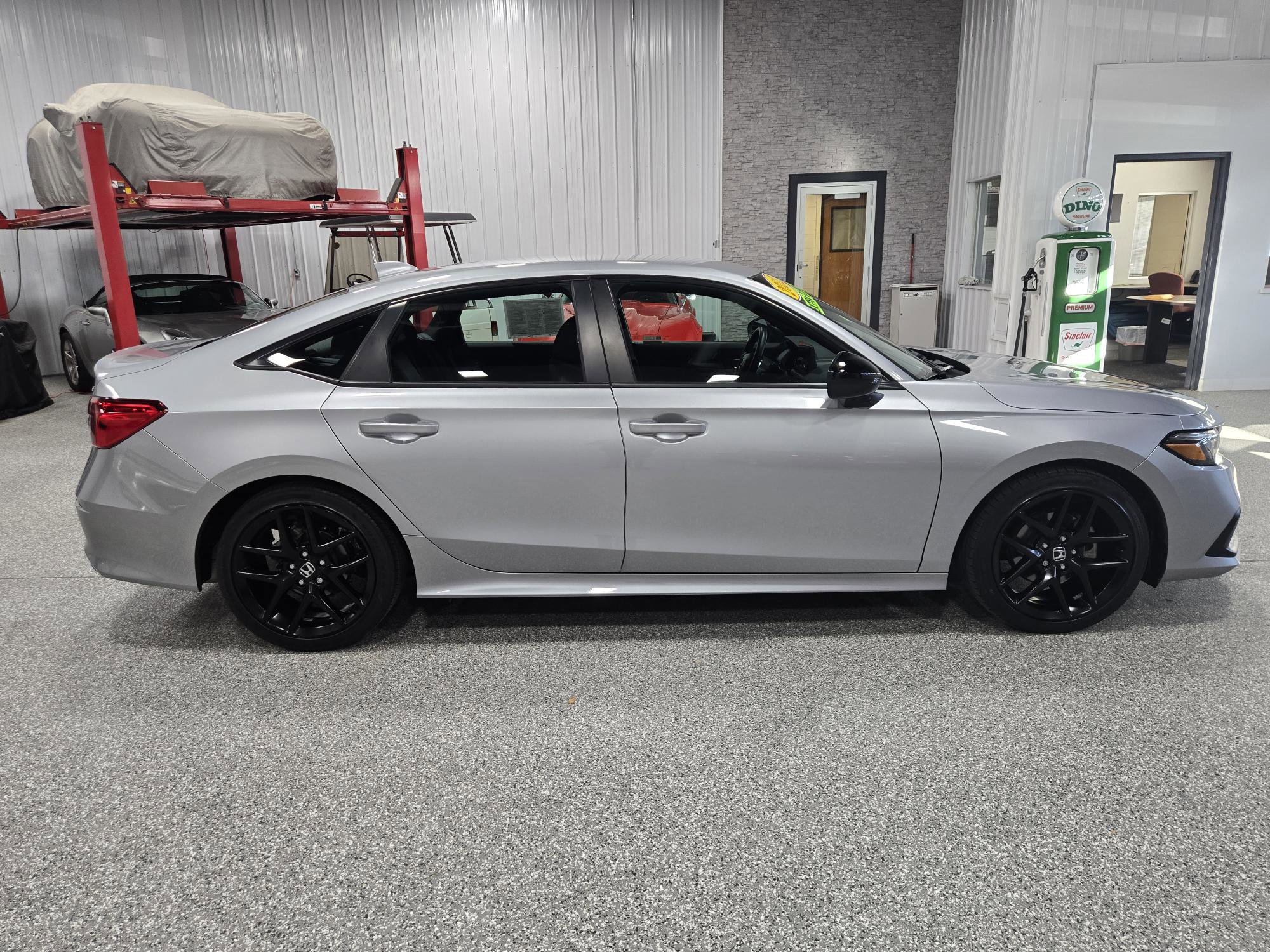 Used 2022 Honda Civic Sport image 6