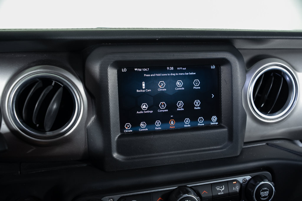 Used 2021 Jeep Wrangler Unlimited Sahara AWD/4WD image 33