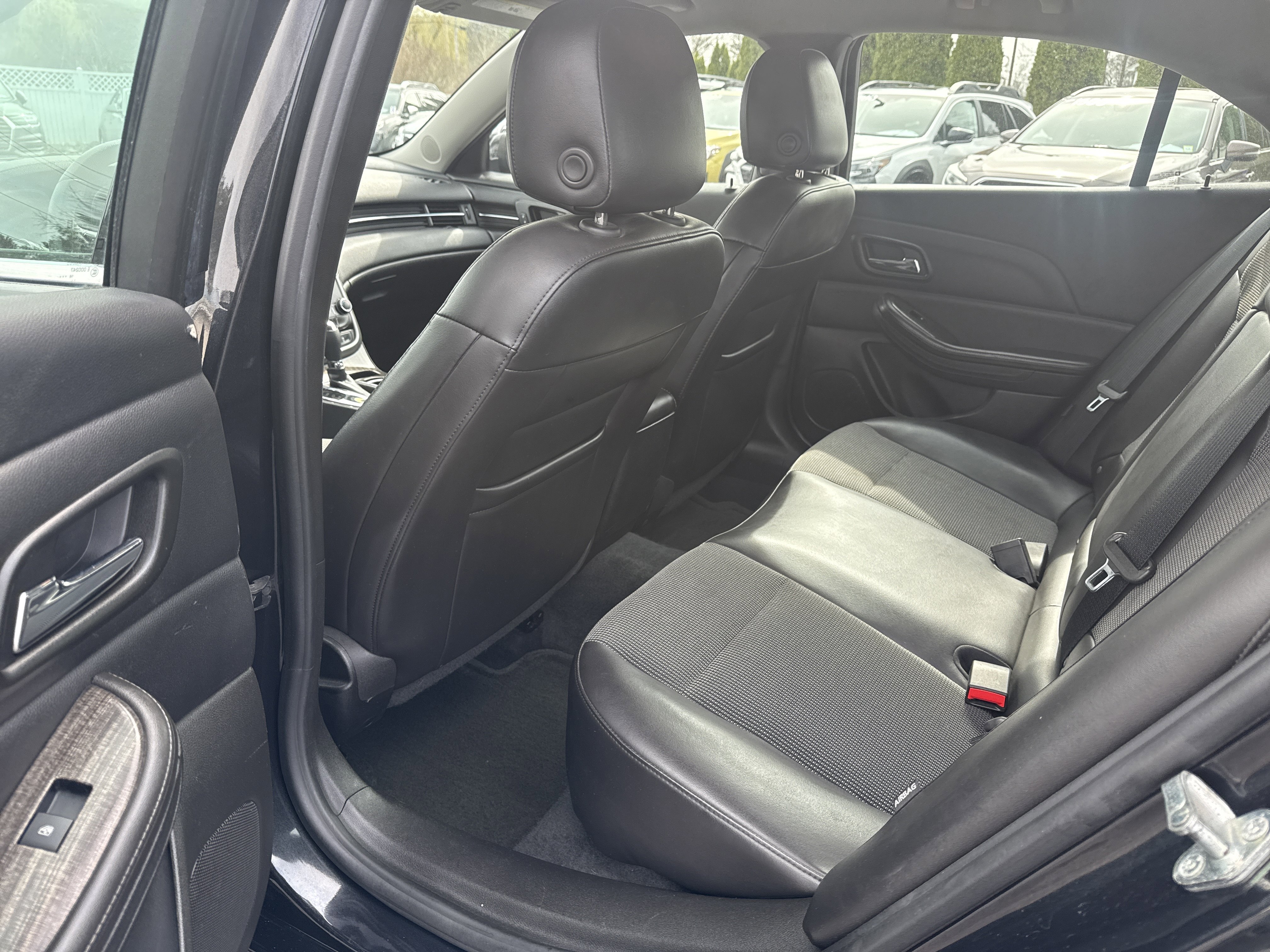 Used 2015 Chevrolet Malibu LT image 10