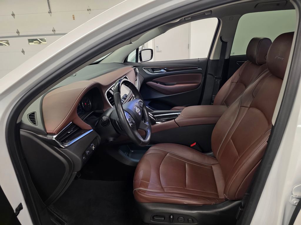 Used 2021 Buick Enclave Avenir w/ Avenir Technology Package image 12
