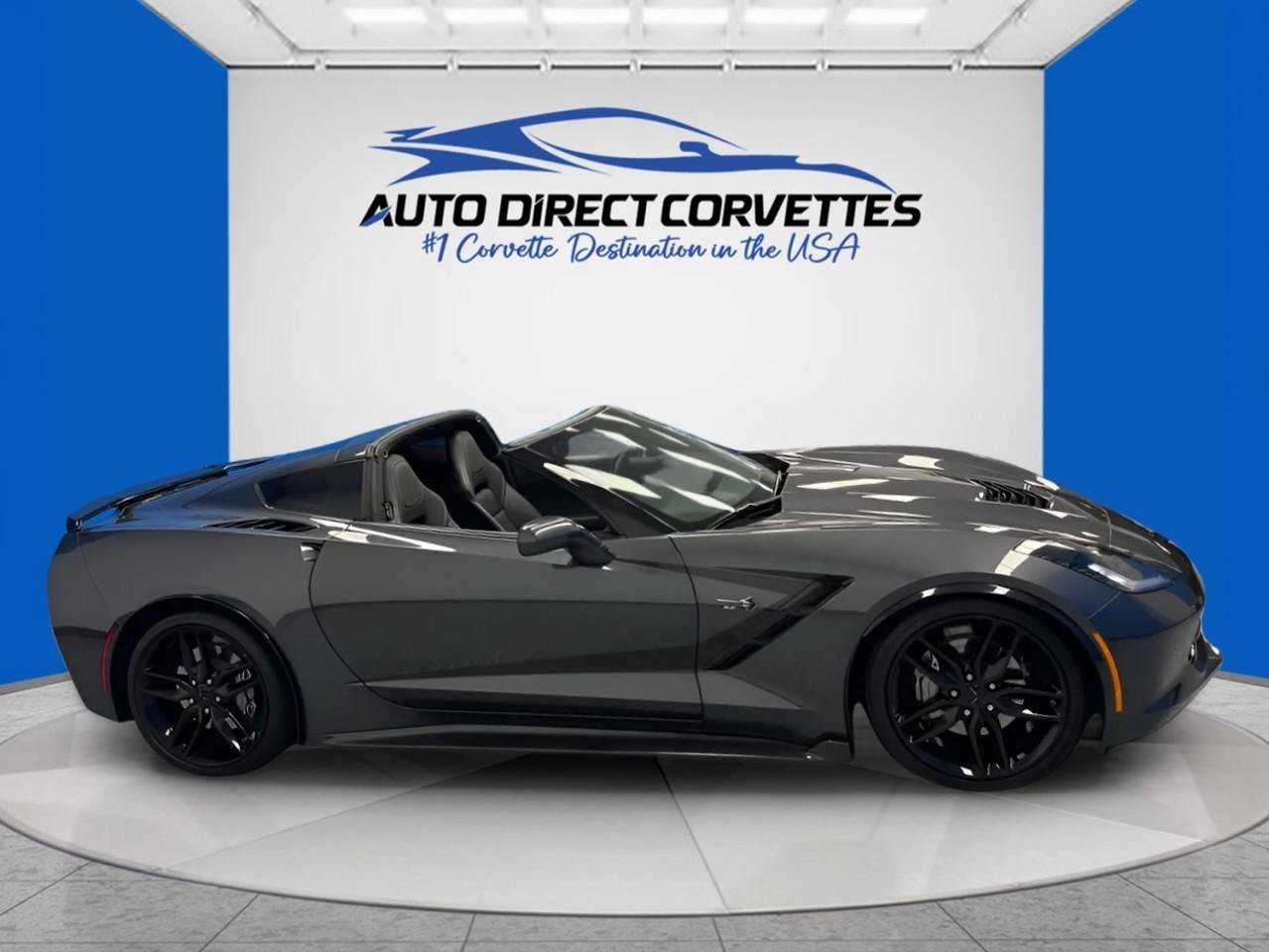 Used 2018 Chevrolet Corvette Stingray Coupe w/ Carbon Flash Badge Package RWD image 8